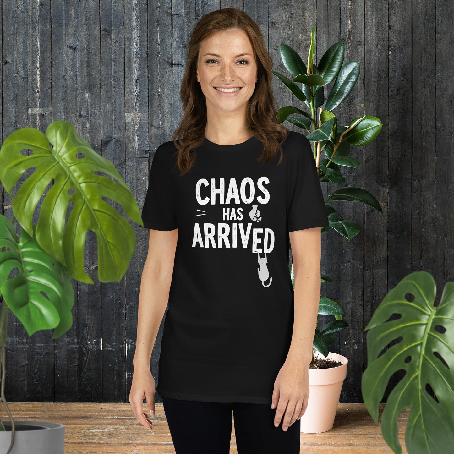 Das Chaos ist da | Lustiges Katzenliebhaber T-Shirt