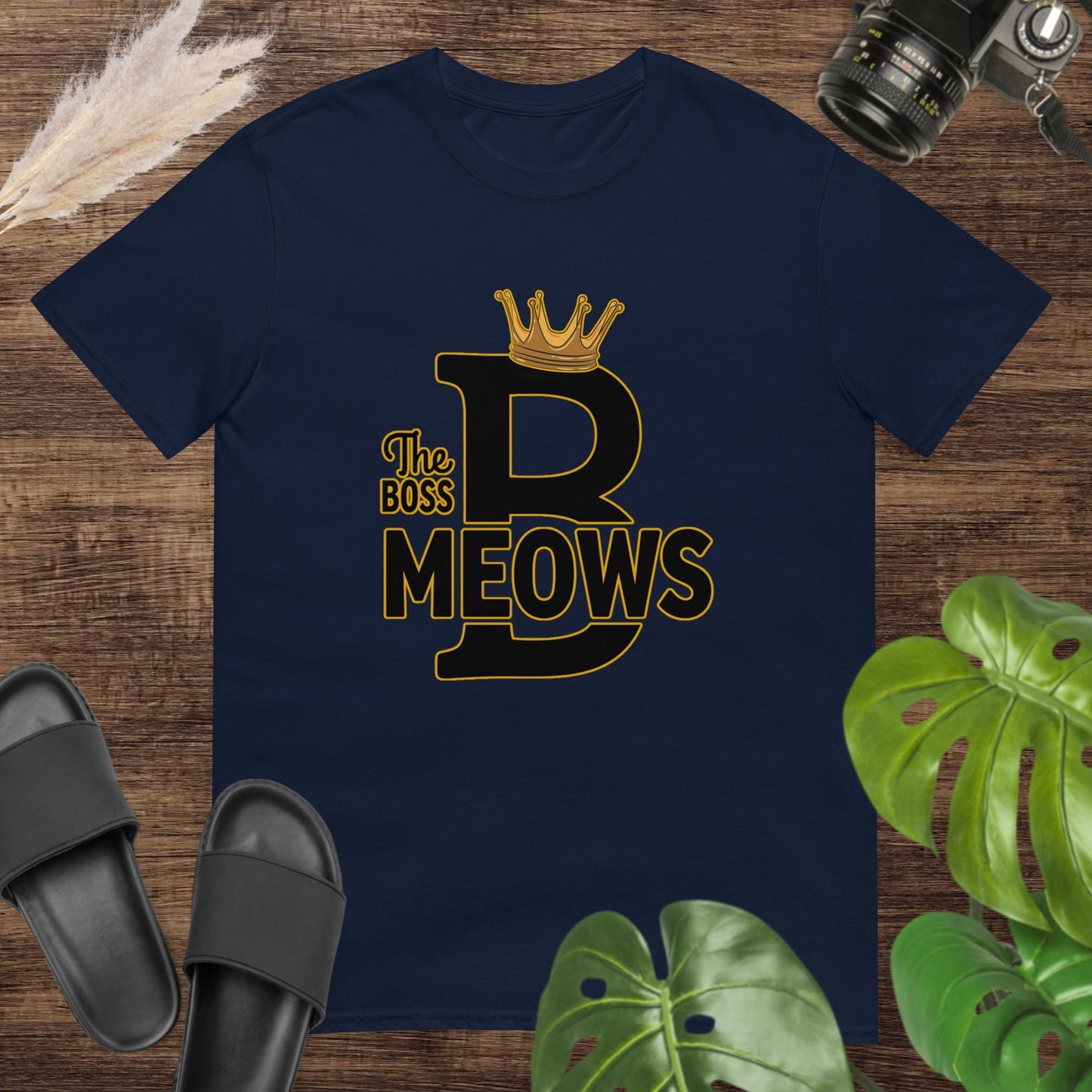 Funny tyography navy t-shirt featuring a crown on one big B letter and text The boss Meows