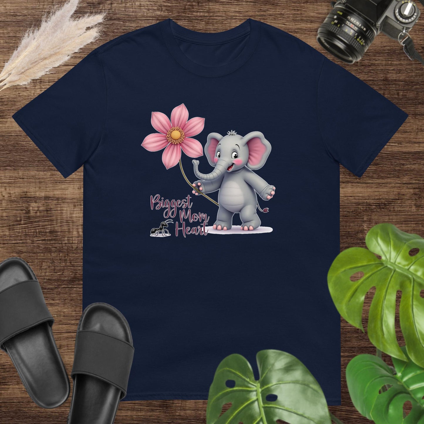 Cute biggest mom heart navy t-shirt design with an elephant a big flower and an ant 
