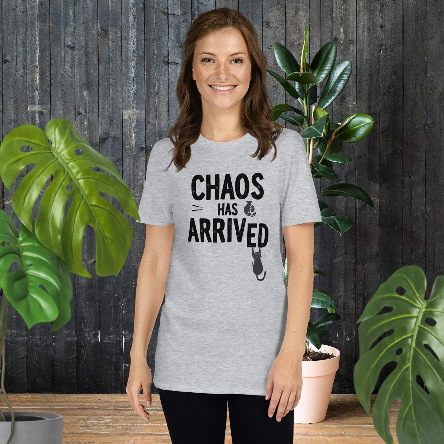 Das Chaos ist da | Lustiges Katzenliebhaber T-Shirt