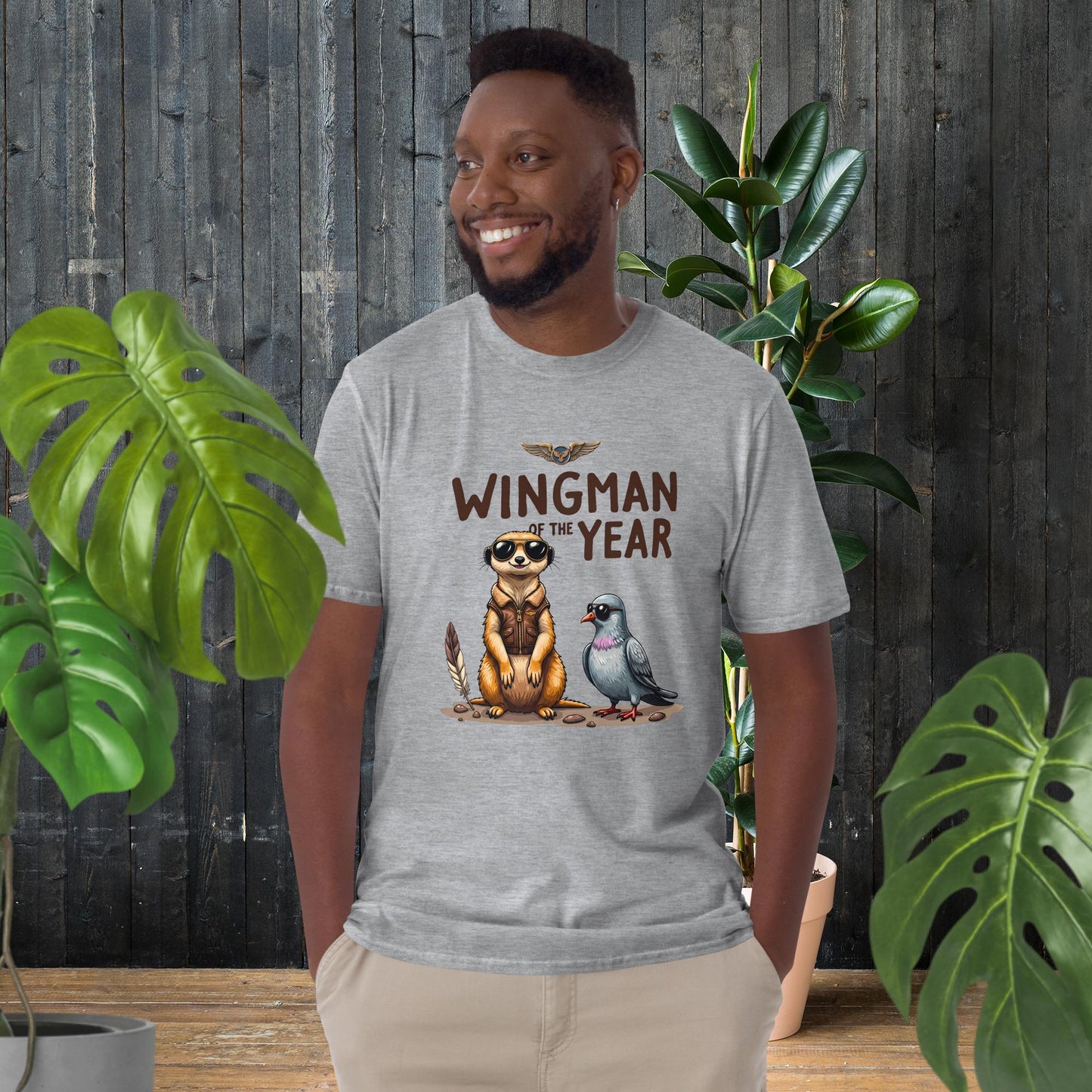 Flügelmann des Jahres | Lustiges Erdmännchen und Vogel T-Shirt